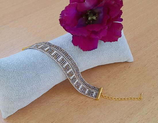 Auskari, rokassprādzes - ROKU DARBS