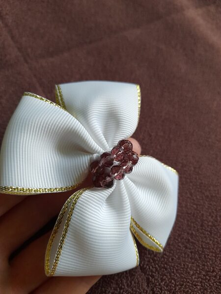 Matu gumija ar pērlēm #115